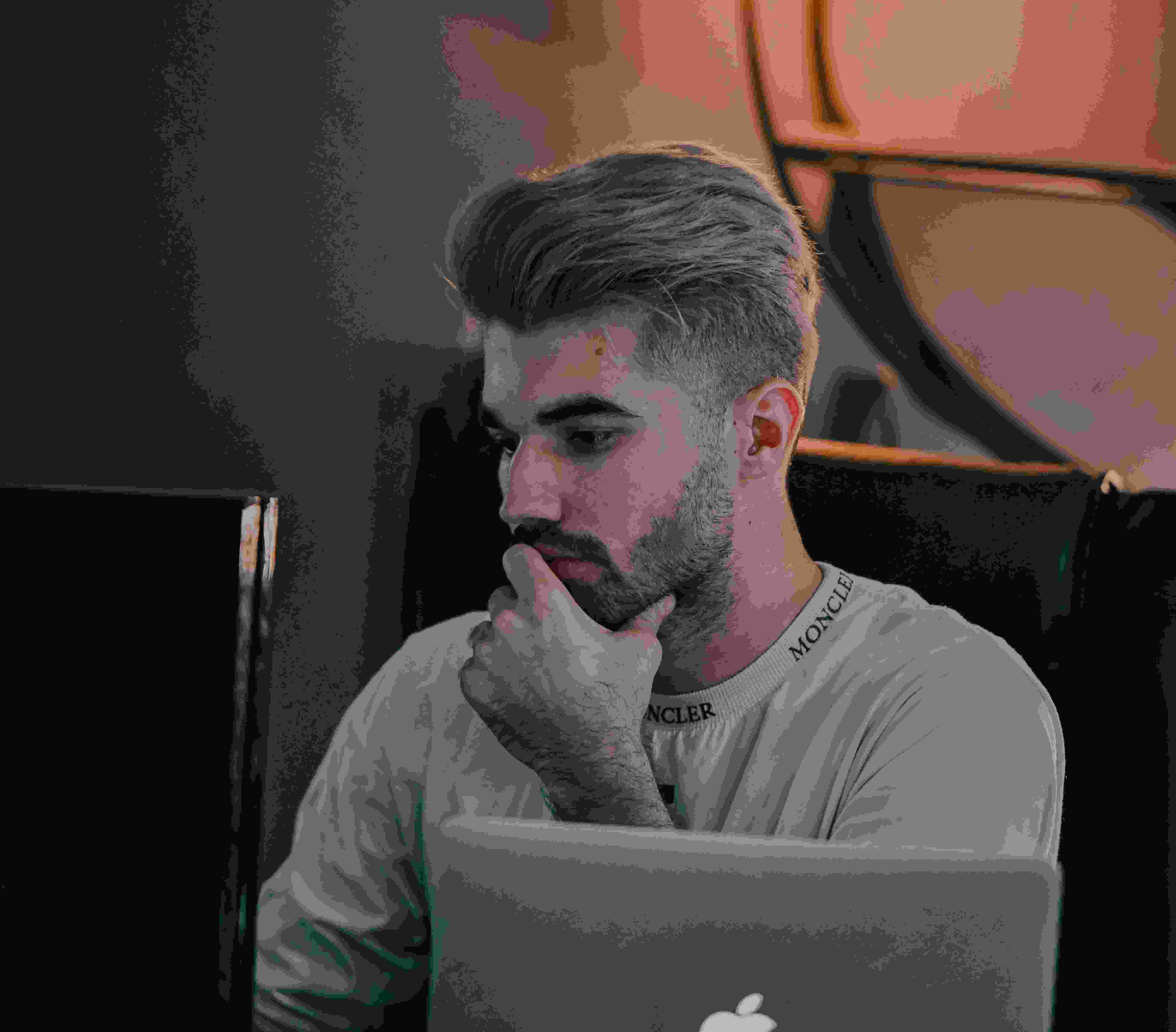 Man viewing an advanced Price Charts in Trading